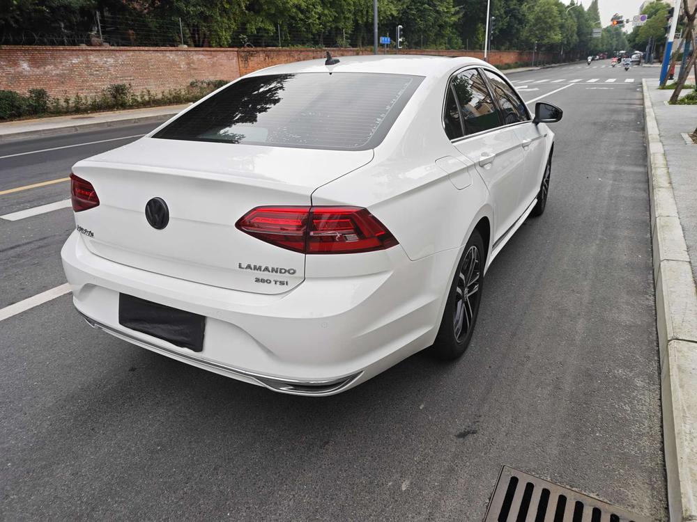 Volkswagen Lamando