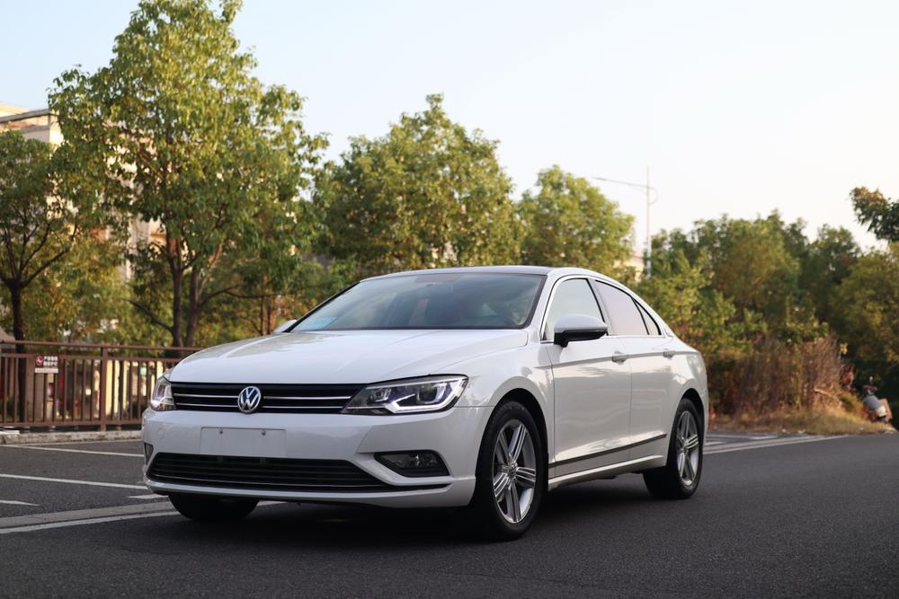Volkswagen Lamando