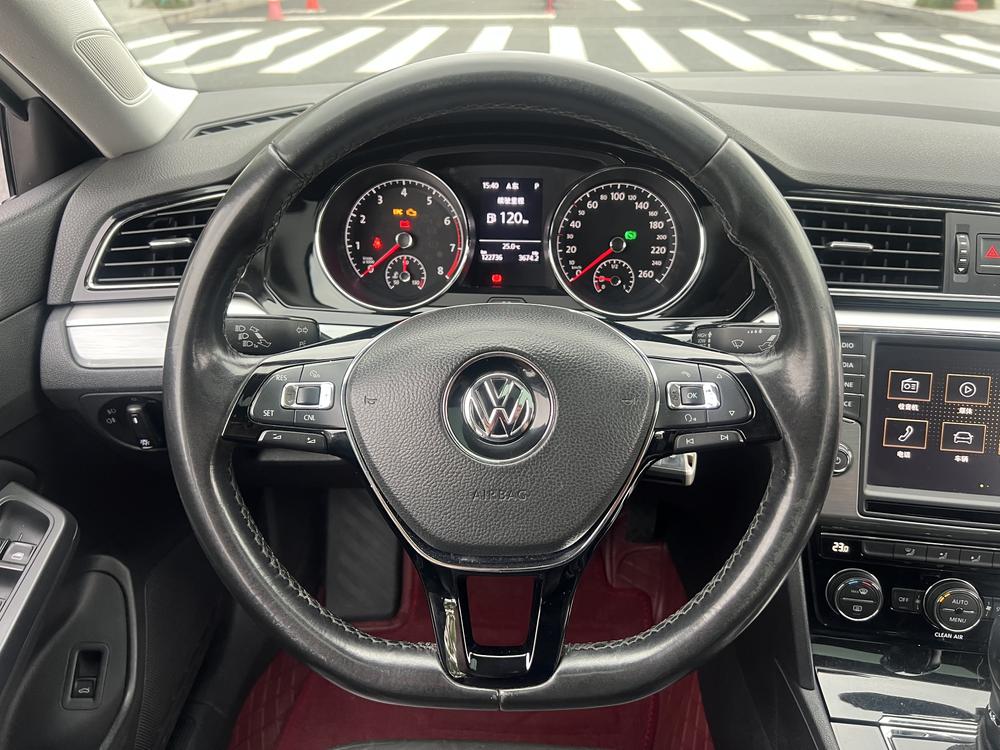 Volkswagen Lamando