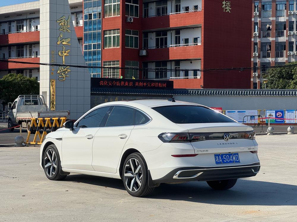Volkswagen Lamando