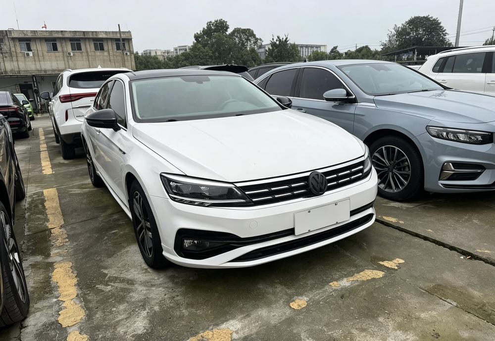 Volkswagen Lamando