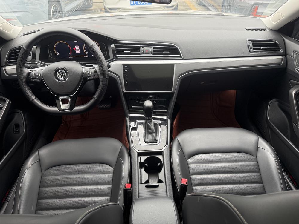 Volkswagen Lamando