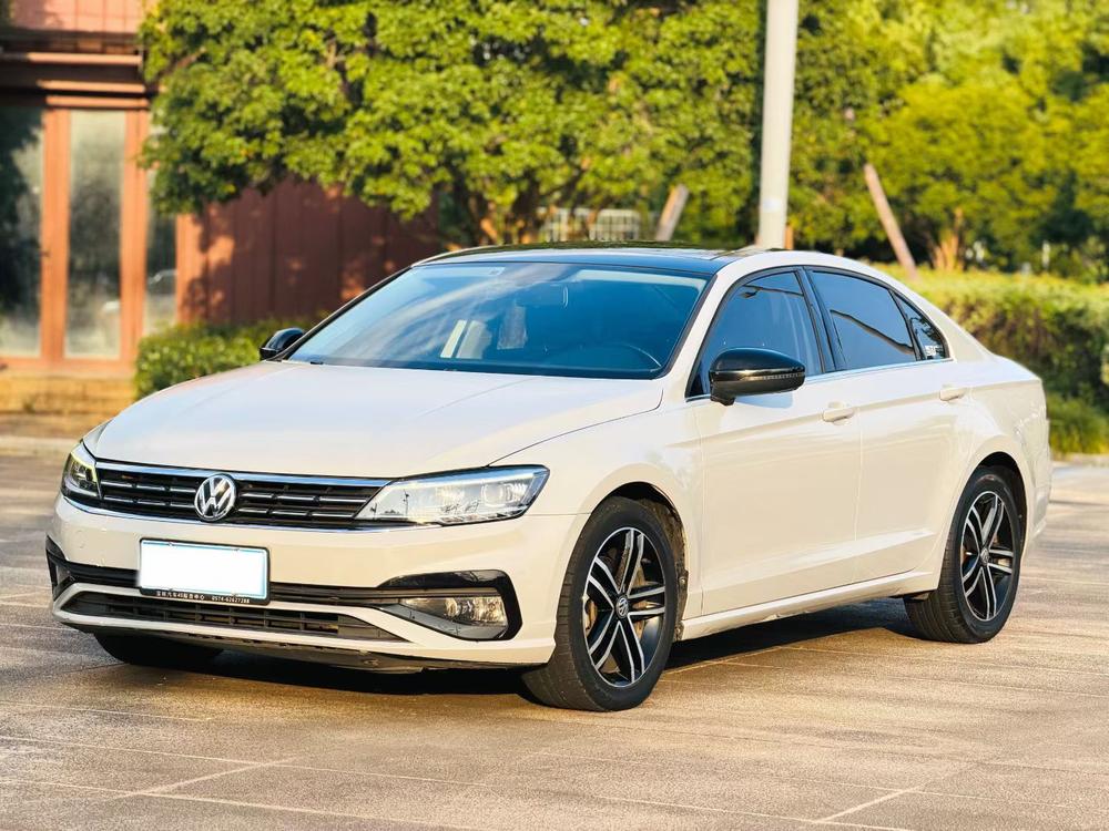 Volkswagen Lamando