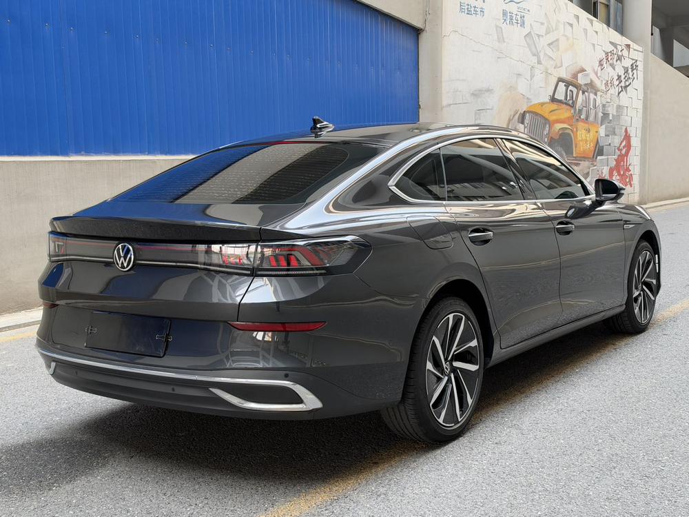 Volkswagen Lamando