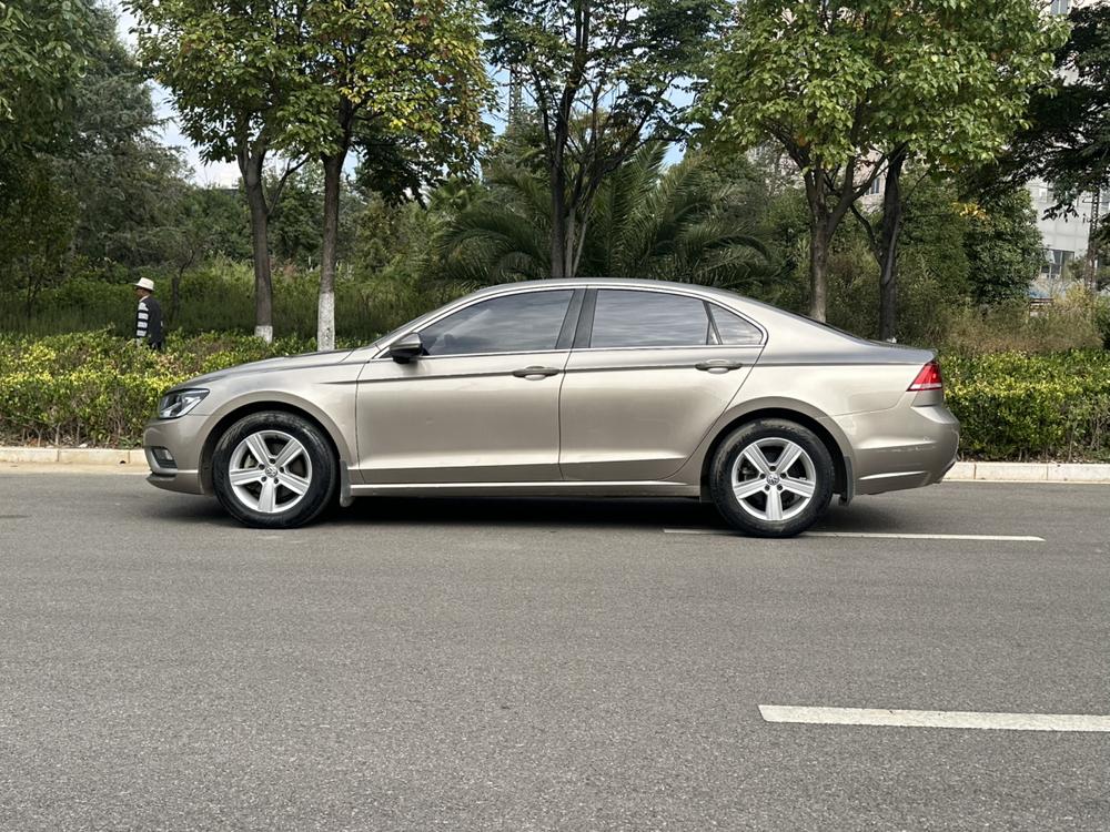 Volkswagen Lamando