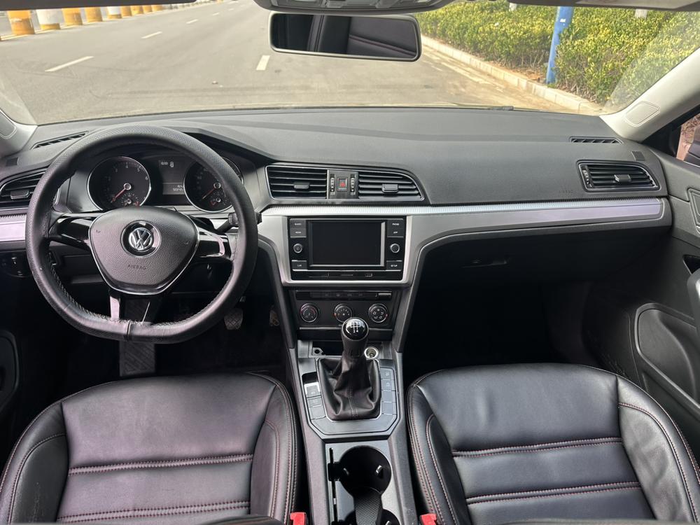 Volkswagen Lamando
