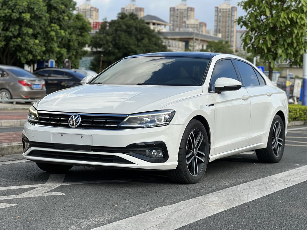 Volkswagen Lamando