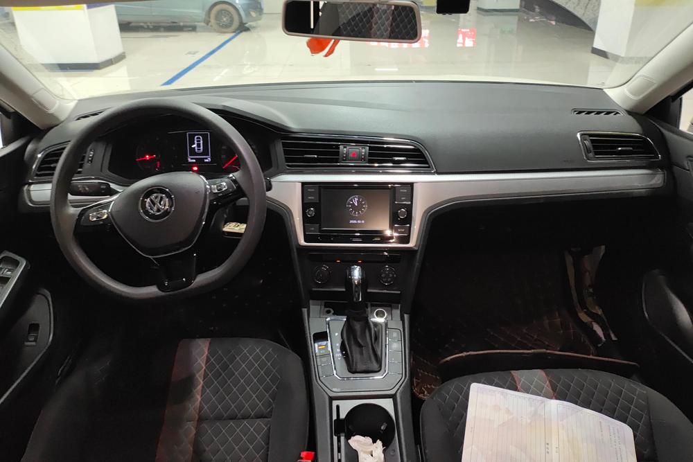 Volkswagen Lamando