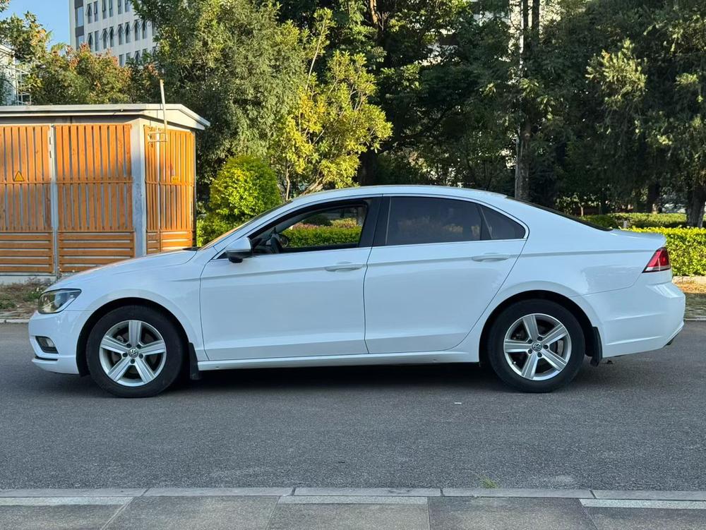 Volkswagen Lamando
