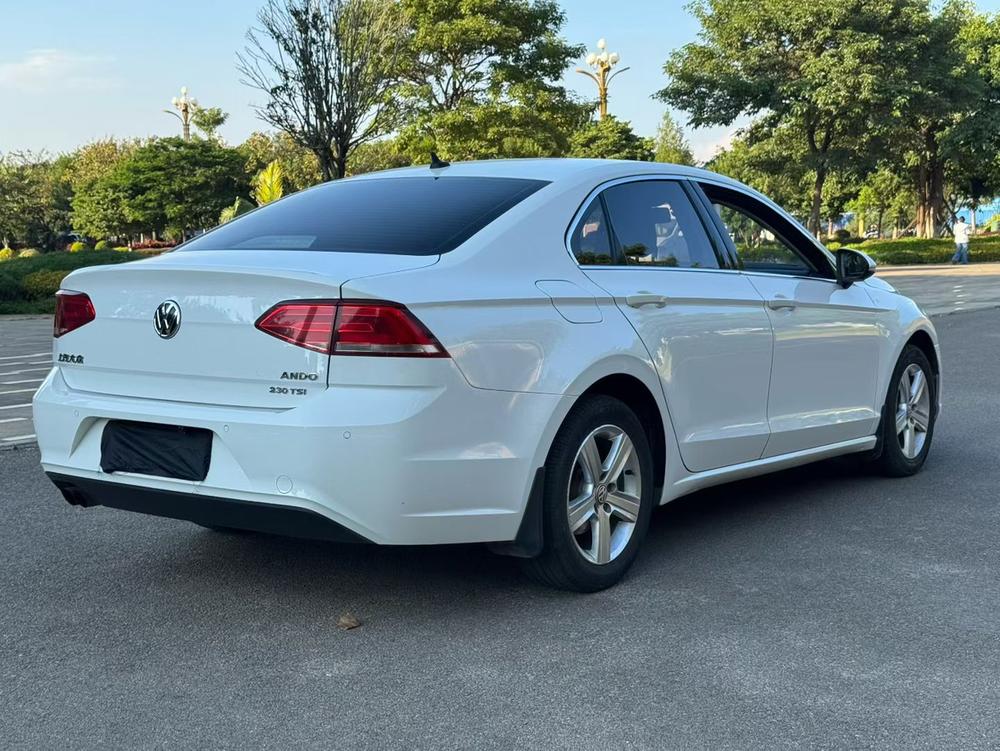 Volkswagen Lamando