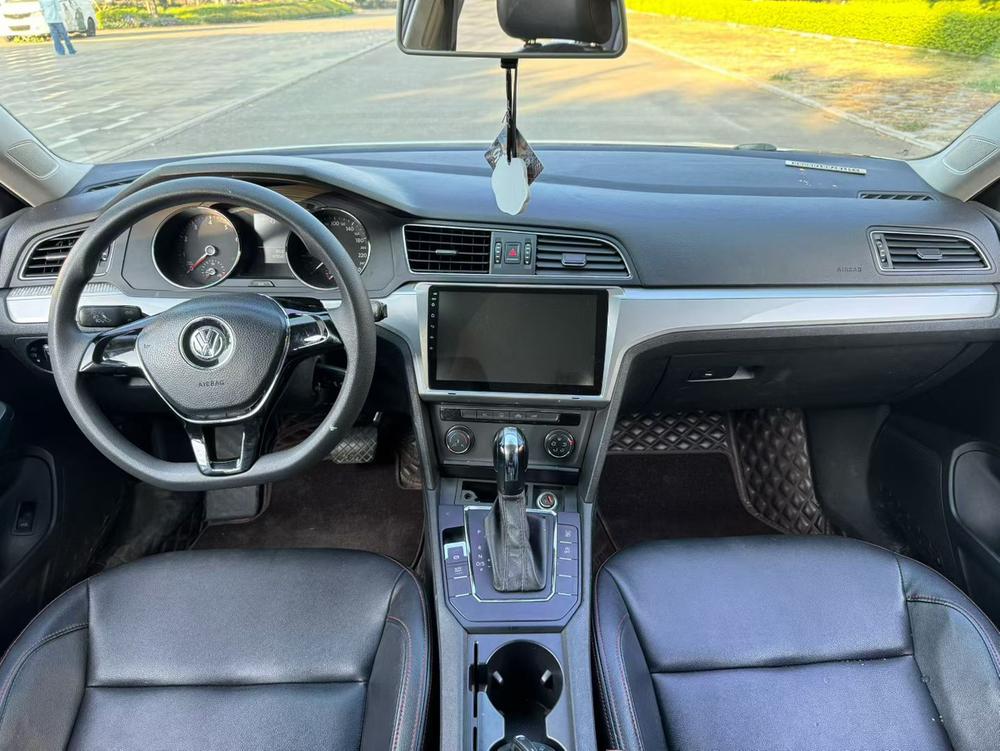 Volkswagen Lamando