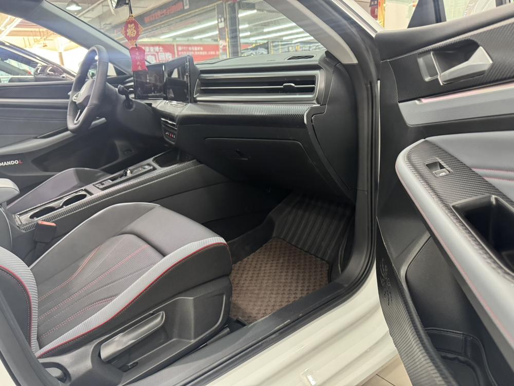 Volkswagen Lamando