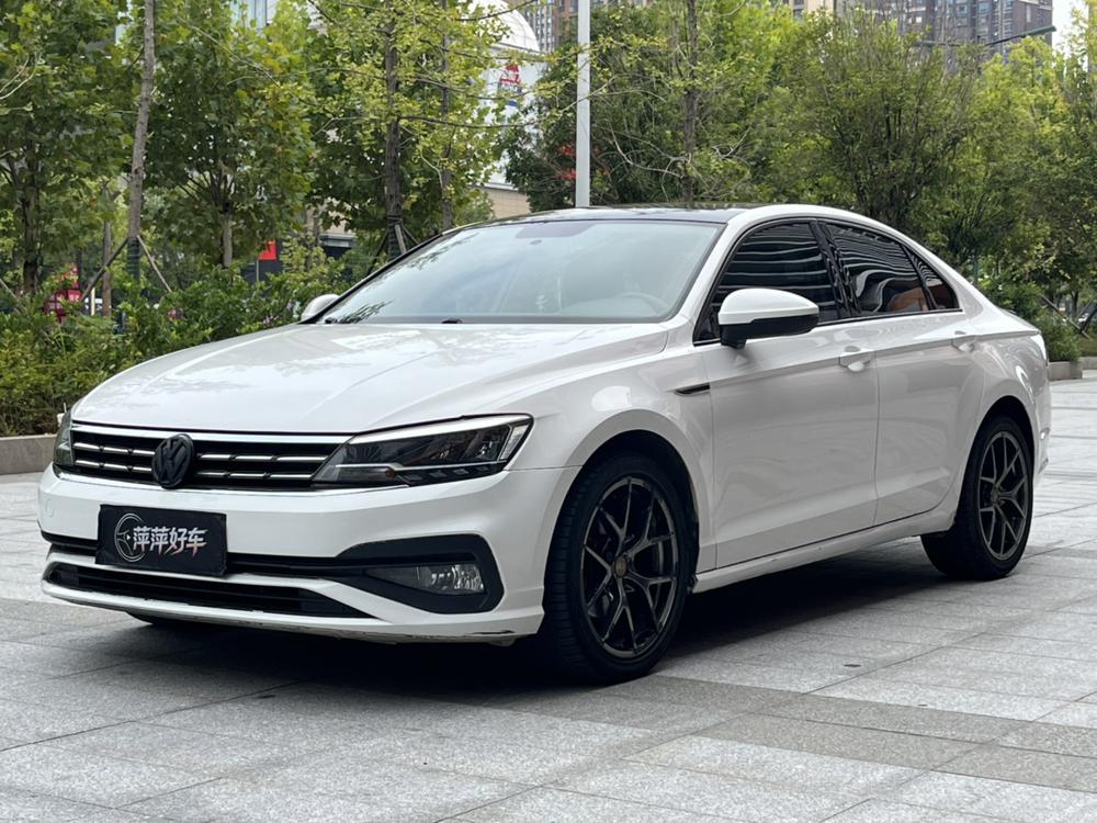 Volkswagen Lamando