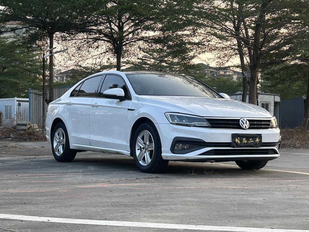Volkswagen Lamando