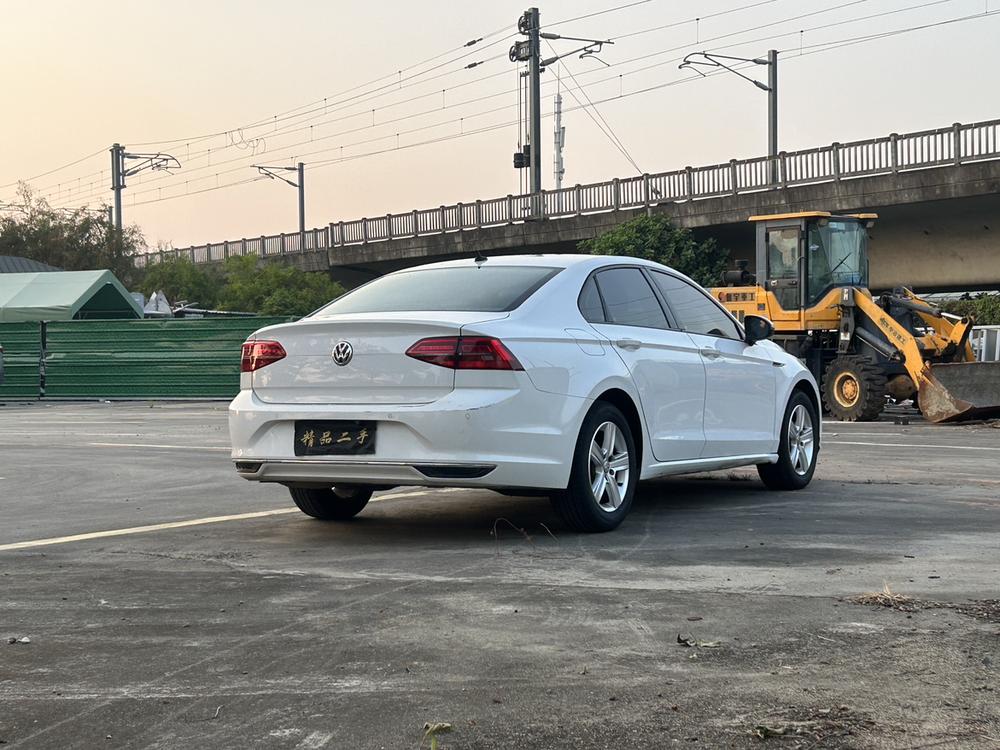 Volkswagen Lamando