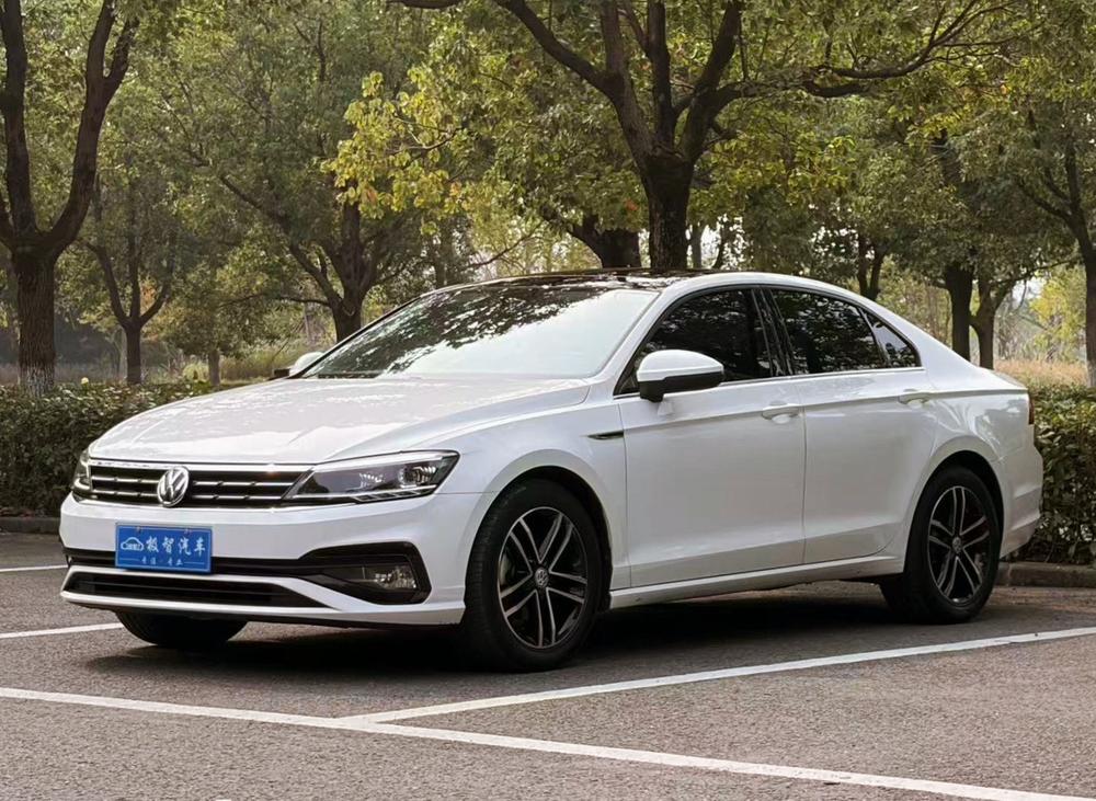 Volkswagen Lamando