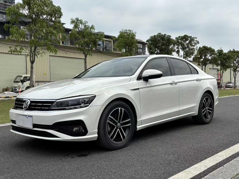 Volkswagen Lamando