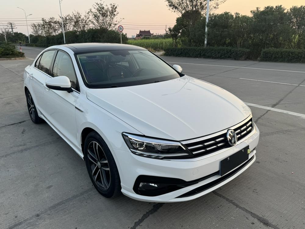 Volkswagen Lamando