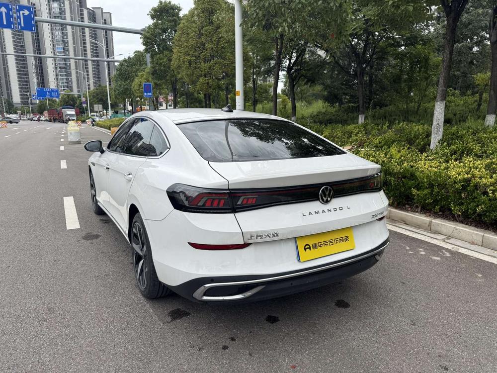 Volkswagen Lamando