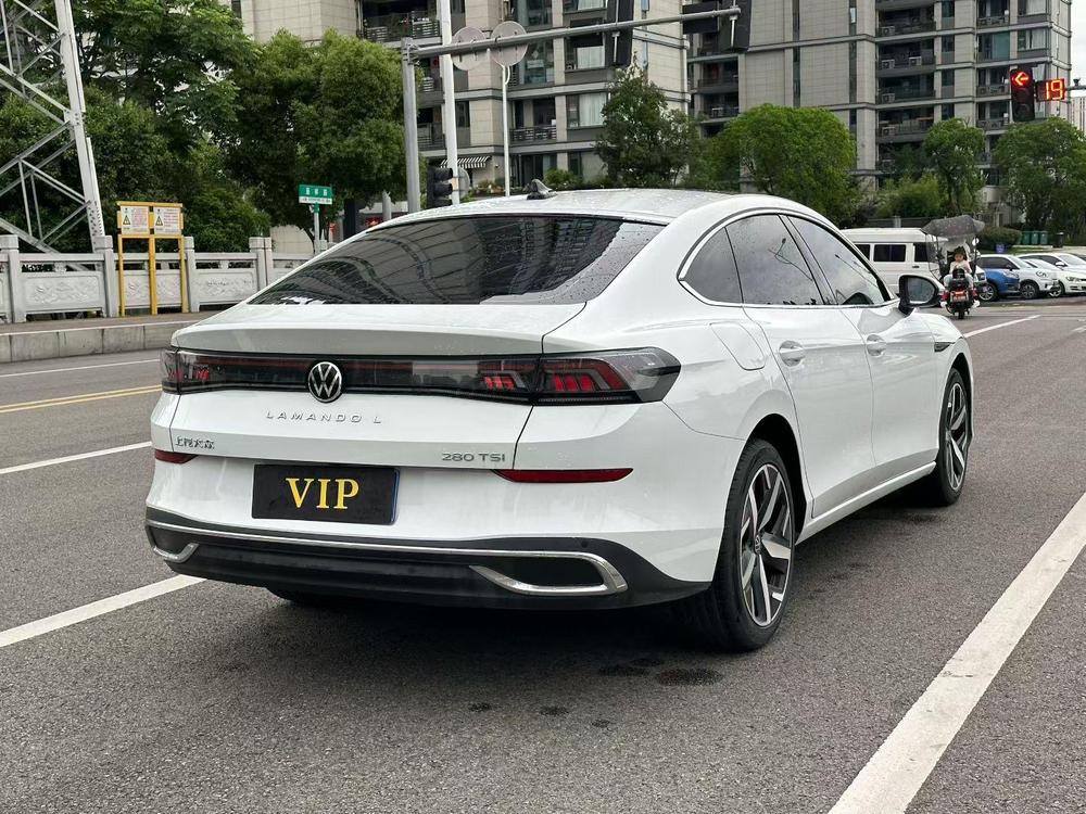 Volkswagen Lamando