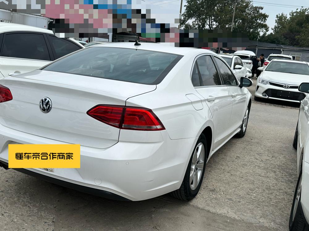 Volkswagen Lamando
