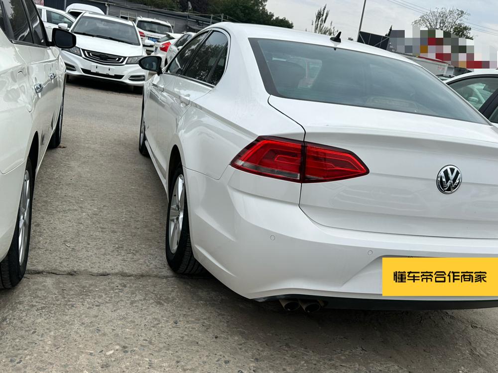 Volkswagen Lamando
