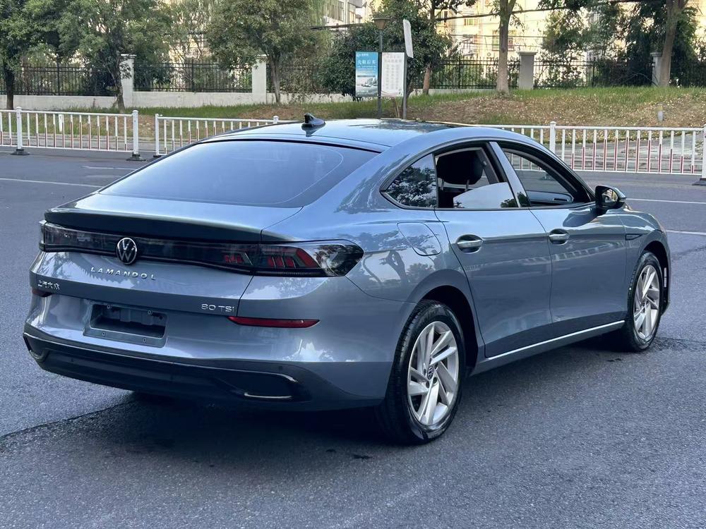 Volkswagen Lamando