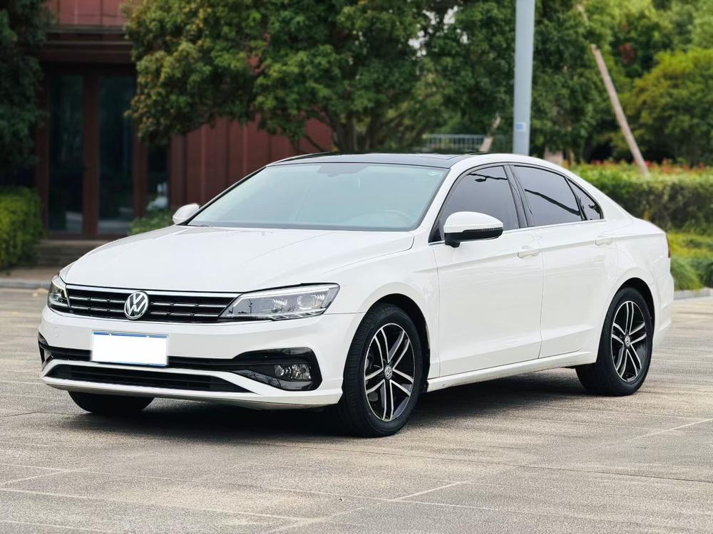 Volkswagen Lamando