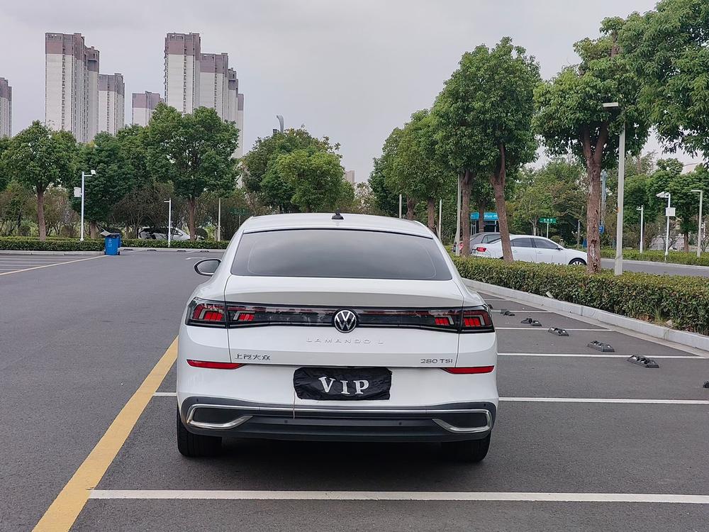 Volkswagen Lamando