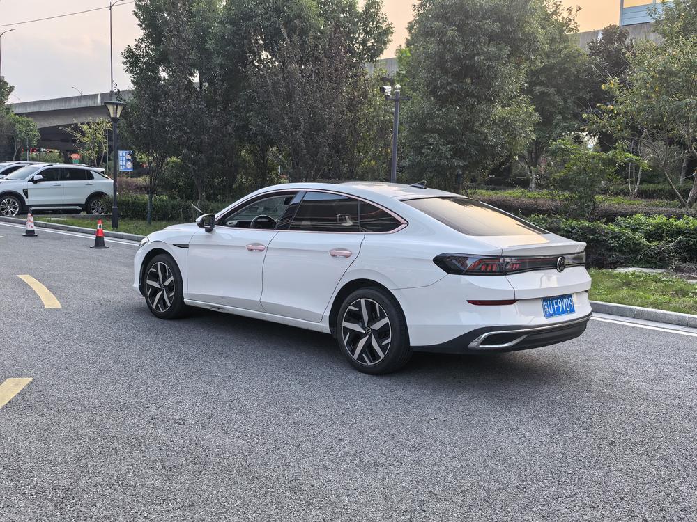 Volkswagen Lamando