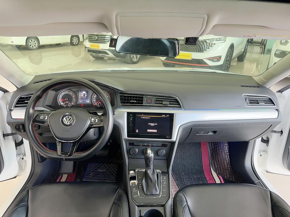 Volkswagen Lamando