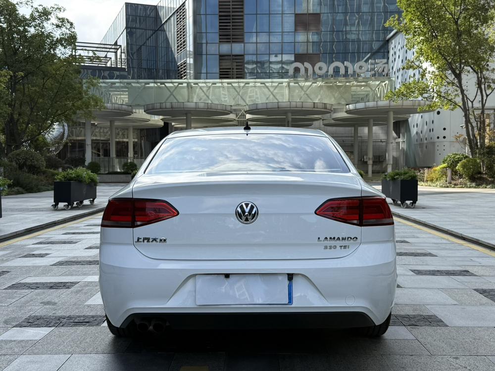 Volkswagen Lamando