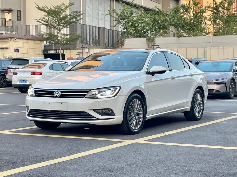 Volkswagen Lamando