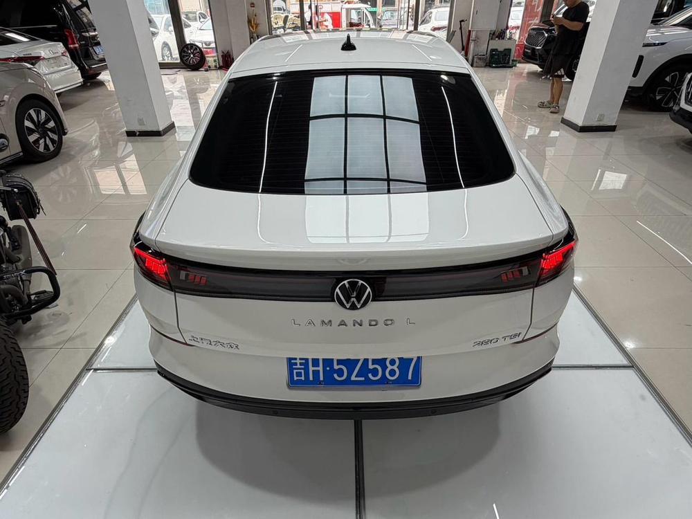 Volkswagen Lamando