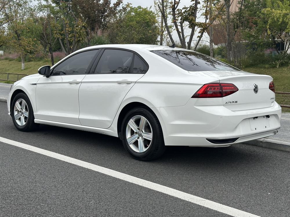 Volkswagen Lamando