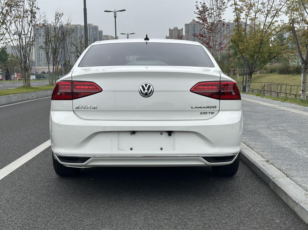 Volkswagen Lamando