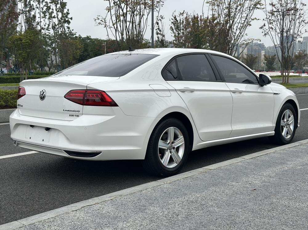 Volkswagen Lamando