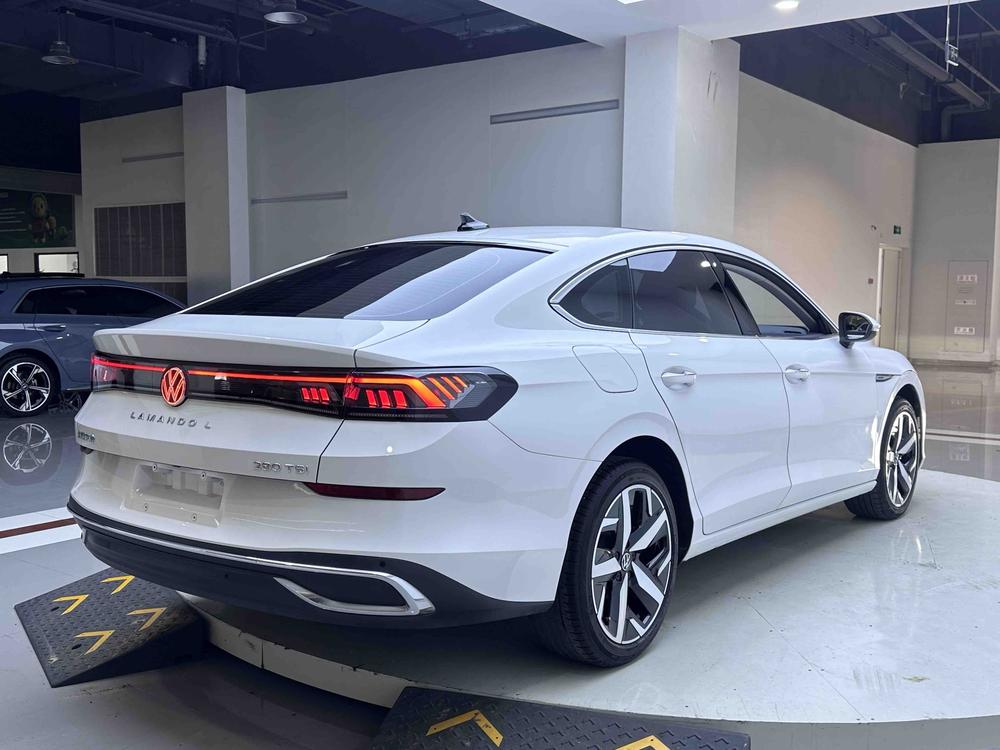 Volkswagen Lamando