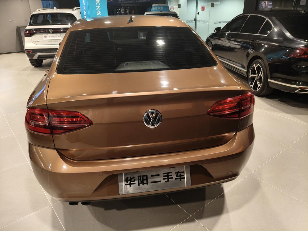 Volkswagen Lamando