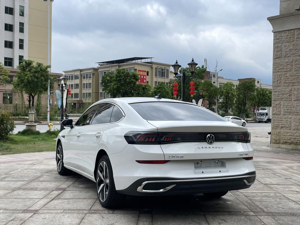 Volkswagen Lamando