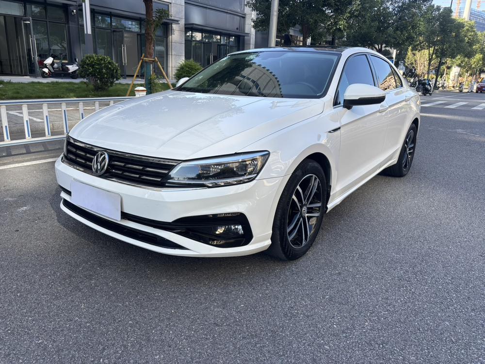 Volkswagen Lamando