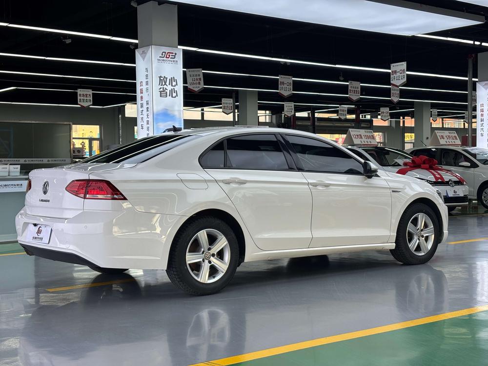 Volkswagen Lamando