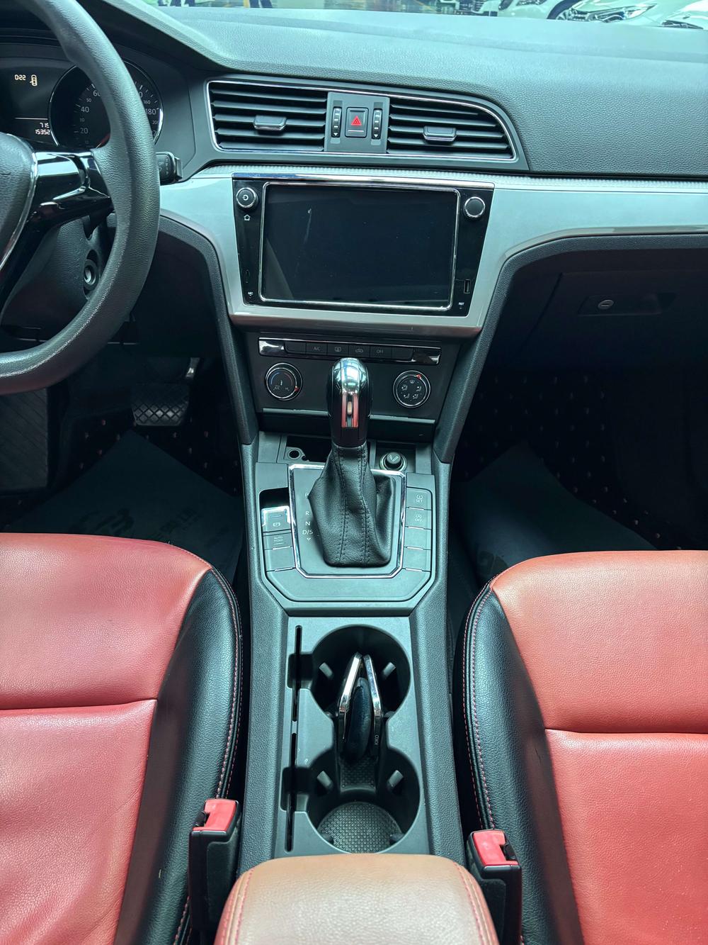 Volkswagen Lamando