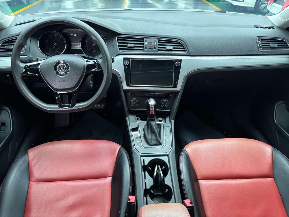 Volkswagen Lamando