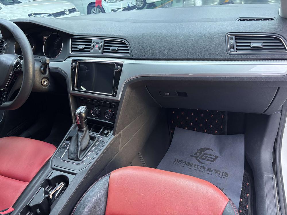 Volkswagen Lamando