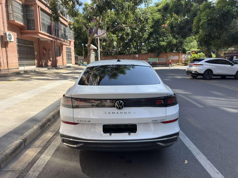 Volkswagen Lamando