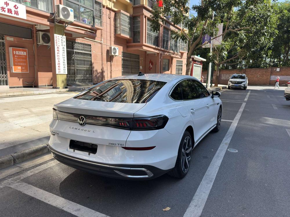 Volkswagen Lamando