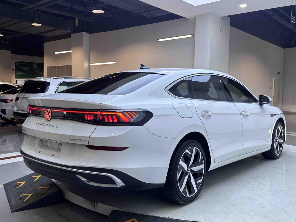Volkswagen Lamando