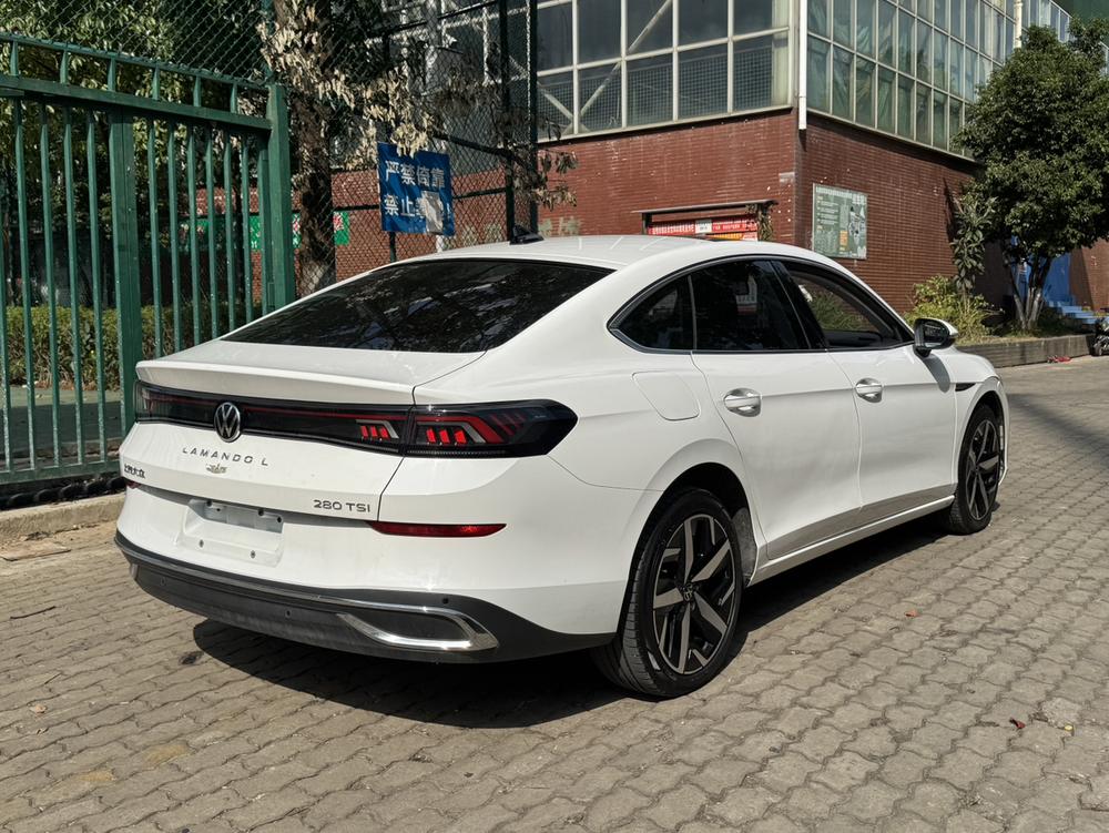 Volkswagen Lamando