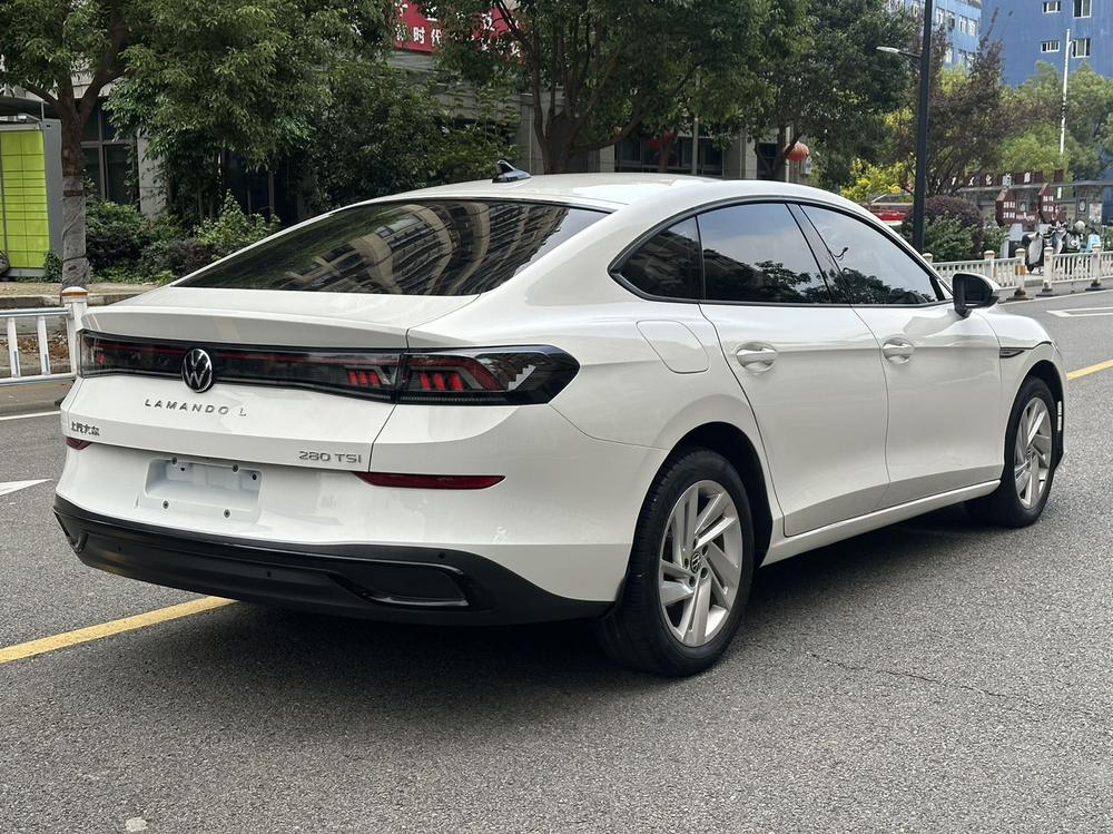 Volkswagen Lamando